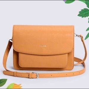 Pixie Mood Zoe Crossbody in Vegan Leather -Tan